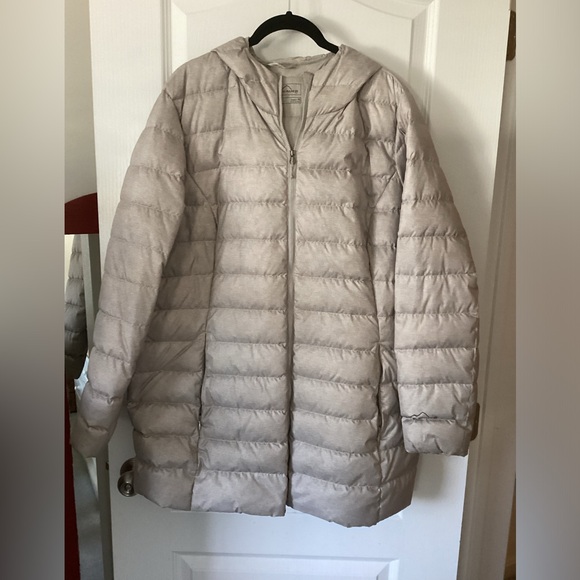 Eddie Bauer Jackets & Blazers - EDDIE BAUER parka, silver, XXL with hood